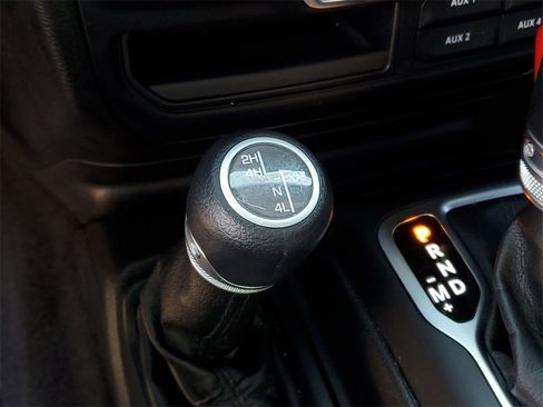 Used 2020 Jeep Gladiator Sport w/ Quick Order Package 24S image 20