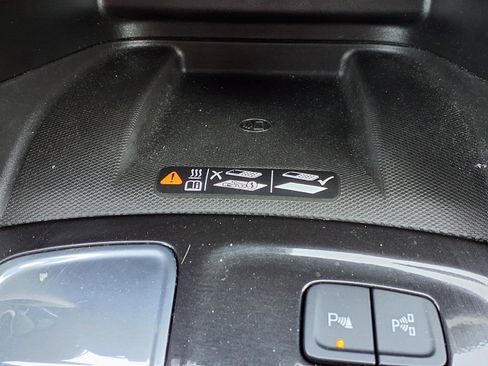 Used 2022 Chevrolet Equinox Premier image 8