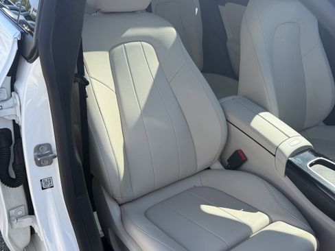 Used 2024 Mercedes-Benz CLA 250 4MATIC image 19