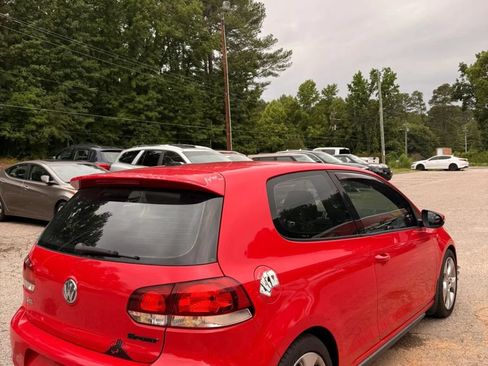Used 2010 Volkswagen GTI 2-Door FWD image 4