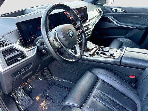 Used 2025 BMW X5 xDrive50e AWD/4WD image 26