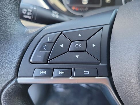 New 2025 Nissan Versa SV w/ Trunk Package image 5