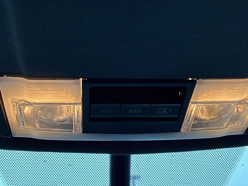 Used 2017 Ford Explorer Limited AWD/4WD image 41