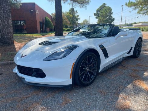 Used 2017 Chevrolet Corvette Z06 image 8