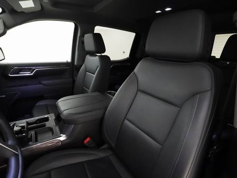 Used 2025 Chevrolet Silverado 1500 LTZ w/ Z71 Off-Road Package image 11