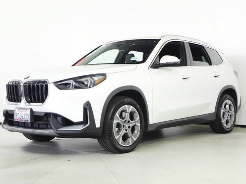 Used 2023 BMW X1 xDrive28i AWD/4WD image 2