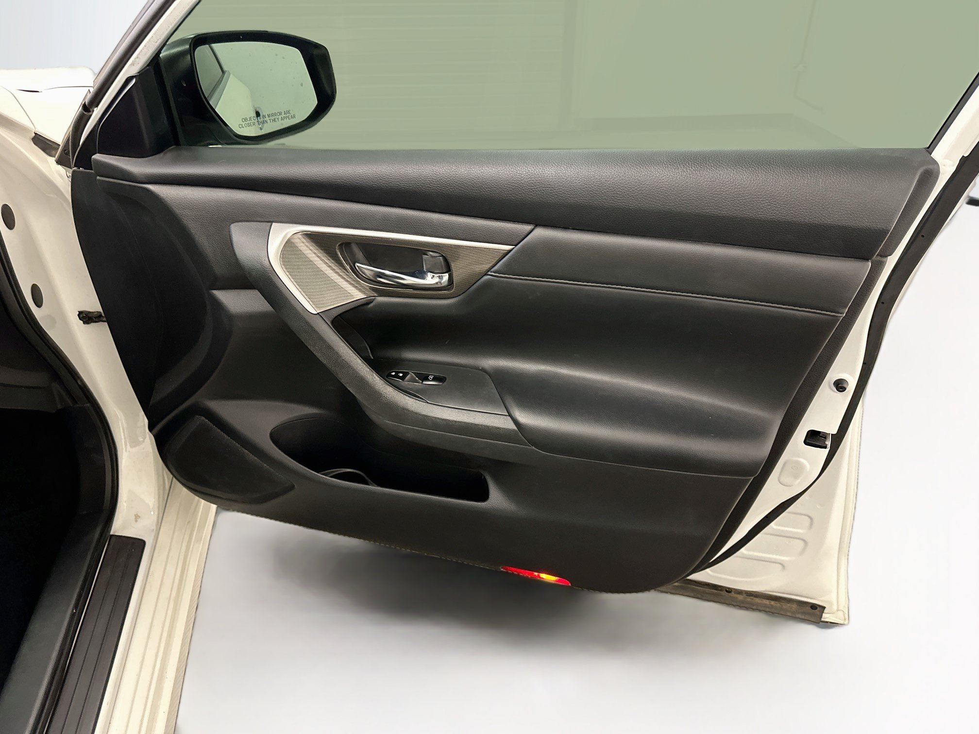 Used 2015 Nissan Altima 2.5 SL w/ Moonroof Package FWD image 32