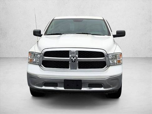Used 2019 RAM 1500 Classic SLT image 2