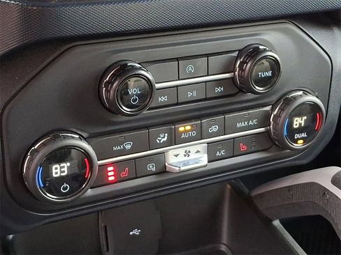 Used 2021 Ford Bronco Outer Banks image 16