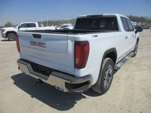 New 2026 GMC Sierra 1500 SLT w/ SLT Premium Plus Package AWD/4WD image 5
