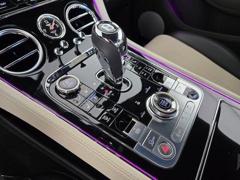 Used 2022 Bentley Continental GT AWD/4WD image 21