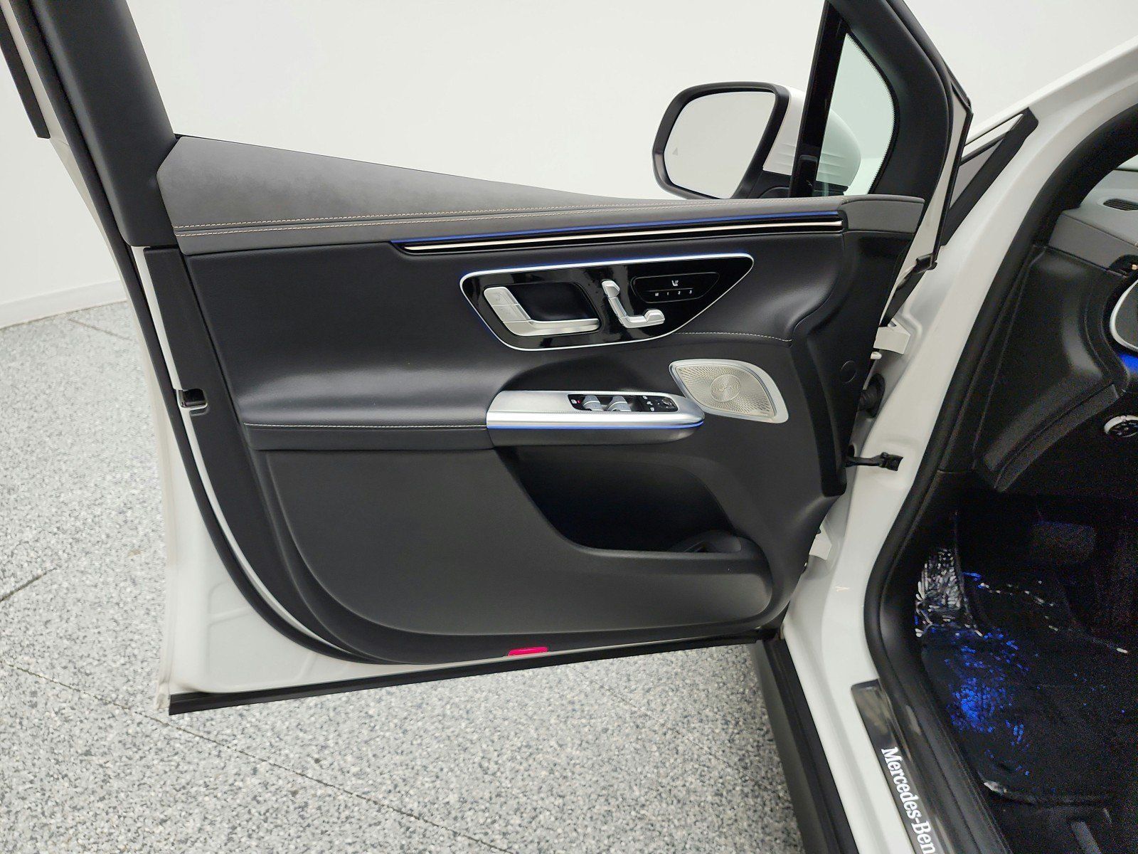 Certified 2023 Mercedes-Benz EQE 350+ 4MATIC SUV image 15
