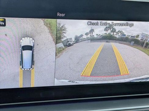 Used 2021 Mercedes-Benz GLS 450 4MATIC image 14