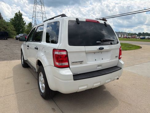 Used 2012 Ford Escape XLT AWD/4WD image 4