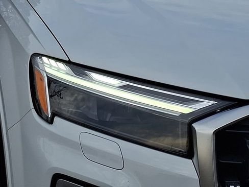 Used 2025 Audi Q7 3.0T Premium Plus image 11