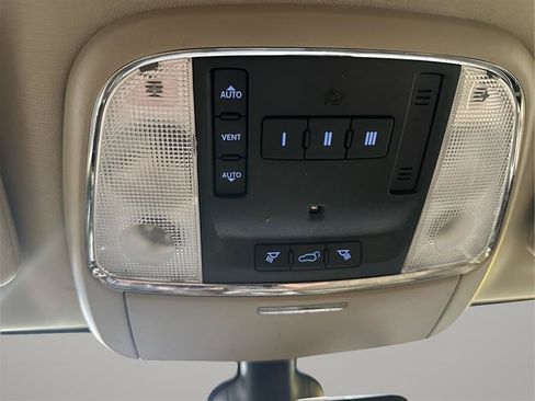 Used 2017 Jeep Grand Cherokee Limited w/ Trailer Tow Group IV AWD/4WD image 17