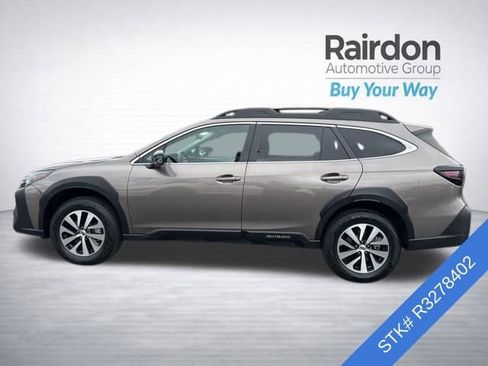Used 2024 Subaru Outback Premium image 4
