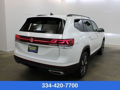 New 2026 Volkswagen Atlas SE image 4