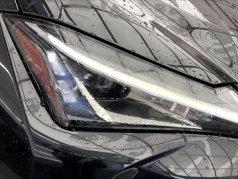 Used 2019 Lexus UX 200 F Sport image 28