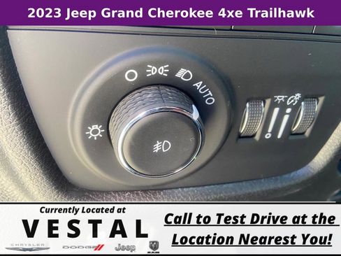 New 2023 Jeep Grand Cherokee Trailhawk image 23