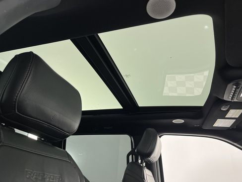 Certified 2022 Ford F150 Raptor w/ Raptor 37 Performance Package image 33