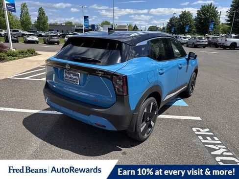 New 2025 Nissan Kicks SR image 7