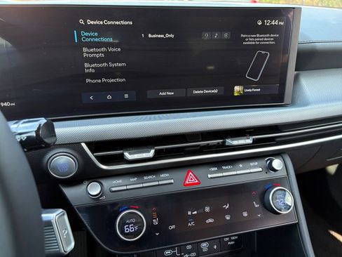 New 2024 Hyundai Sonata SEL w/ Convenience Package image 18