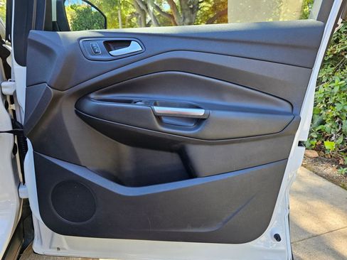 Used 2018 Ford Escape SE w/ SE Sync 3 Package image 29