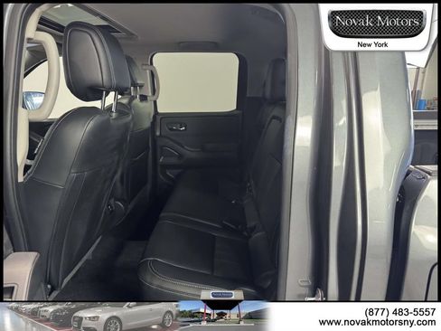 Used 2023 Nissan Frontier SV w/ SV Premium Package AWD/4WD image 12