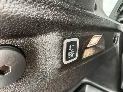 Used 2025 Jeep Grand Cherokee L Altitude AWD/4WD image 31