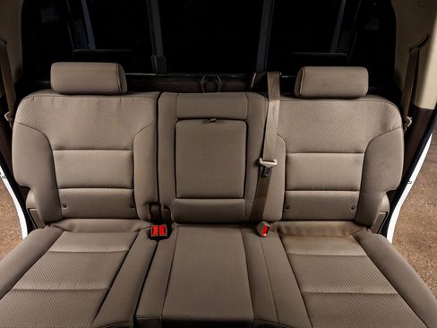 Used 2016 GMC Sierra 1500 SLE w/ SLE Value Package image 32