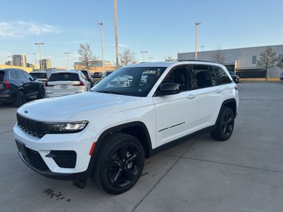 Used 2023 Jeep Grand Cherokee Altitude
