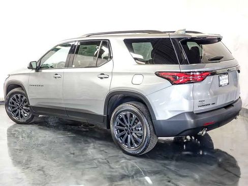 Used 2023 Chevrolet Traverse RS AWD/4WD image 9