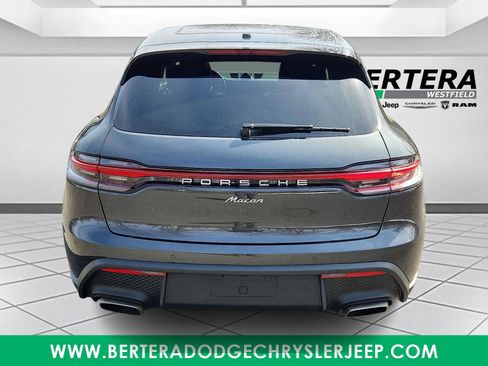 Used 2024 Porsche Macan AWD/4WD image 5