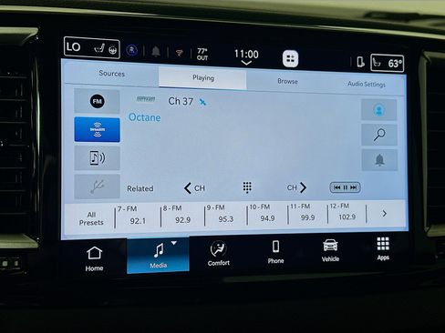 Used 2026 Chrysler Pacifica Select FWD image 14