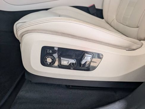 Used 2019 BMW X5 xDrive40i w/ M Sport Package AWD/4WD image 21