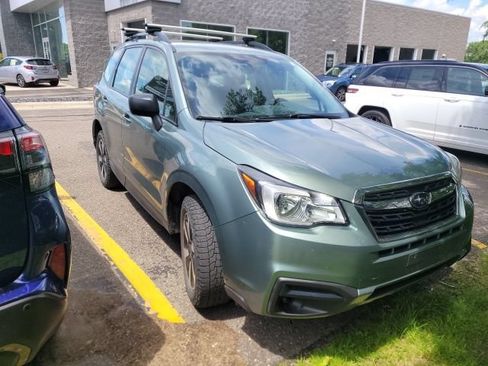 Used 2017 Subaru Forester 2.5i w/ Alloy Wheel Package AWD/4WD image 1