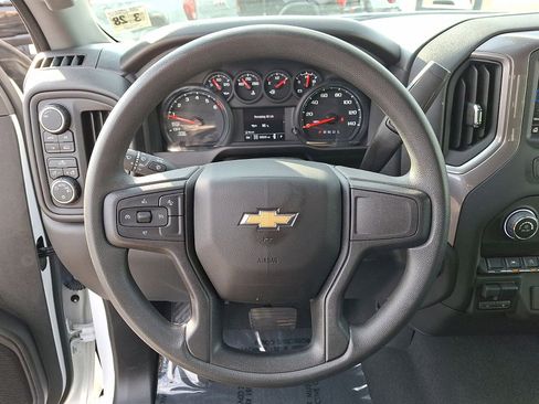Used 2023 Chevrolet Silverado 1500 Custom image 11