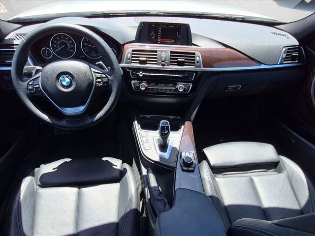 Used 2017 BMW 330i Sedan RWD image 17