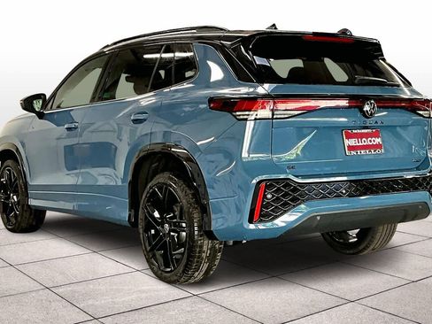 New 2026 Volkswagen Tiguan SE R-Line image 3