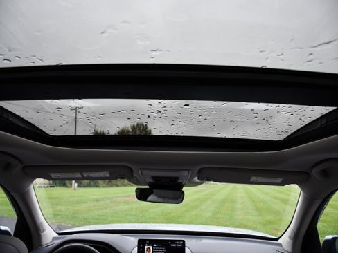 New 2025 Honda Pilot Touring image 31