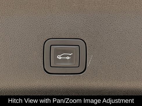 Used 2025 Chevrolet Suburban Z71 image 35