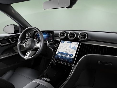 Used 2025 Mercedes-Benz C 300 Sedan image 41