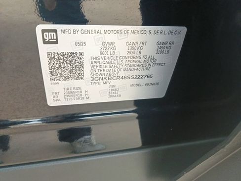 Used 2025 Chevrolet Blazer LT FWD image 3