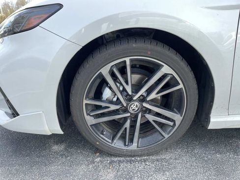 Used 2025 Toyota Camry XSE image 9