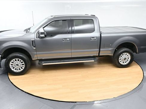 Used 2021 Ford F350 XLT w/ XLT Premium Package AWD/4WD image 7