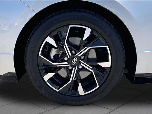 Used 2025 Hyundai Sonata SEL FWD image 10