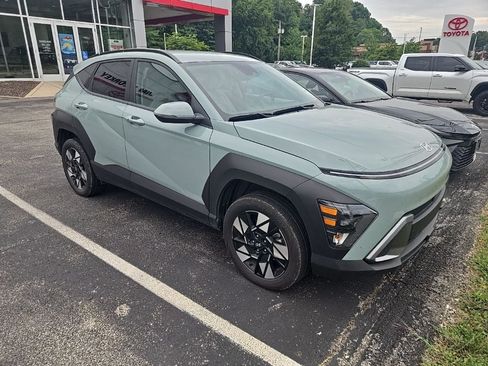 Used 2025 Hyundai Kona SEL AWD/4WD image 13