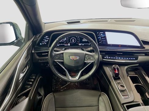 Used 2022 Cadillac Escalade ESV Sport AWD/4WD image 23