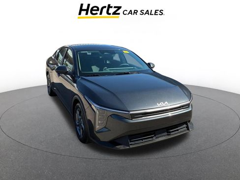 Used 2025 Kia K4 LXS image 1